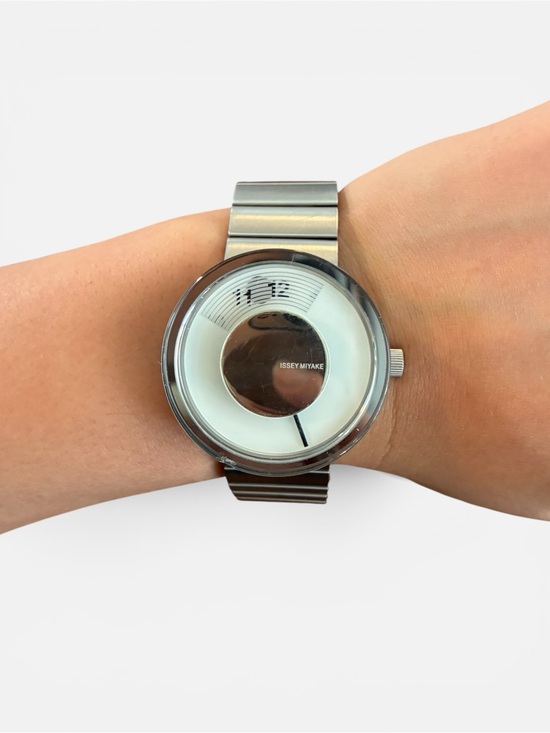 Issey Miyake Other - Issey Miyake TO Tokujin Yoshioka Seiko VJ20-0060 Silver Watch Japan
